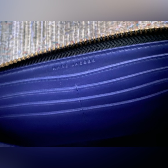 Marc Jacobs Blue Wallet. - Picture 14 of 14